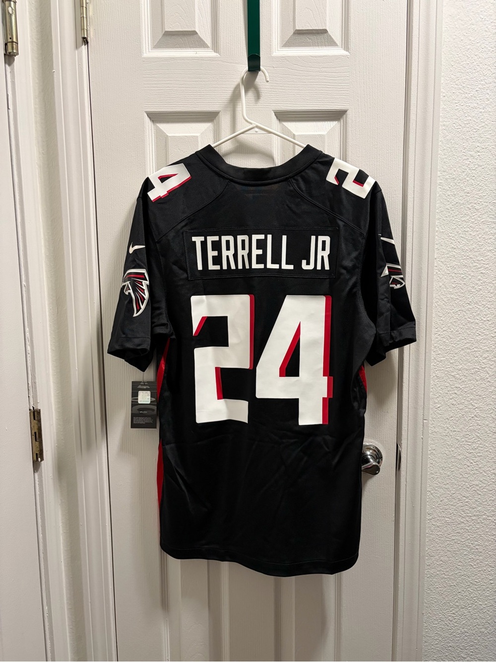 AJ Terrell Jr Atlanta Falcons Jersey NWT- Men’s Medium